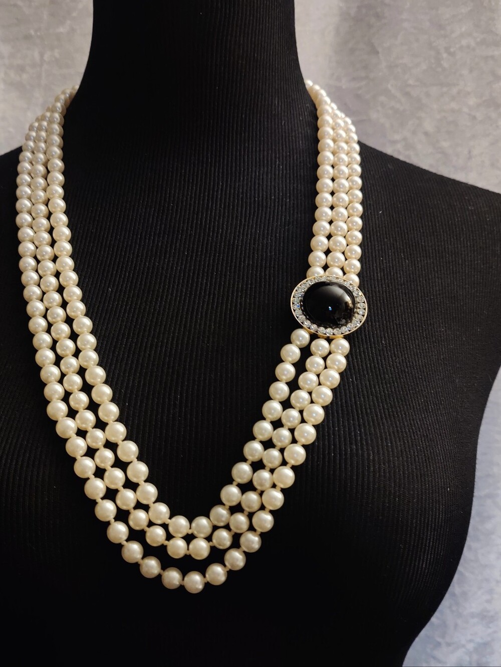 Triple Strand Faux Pearl Necklace Black Cabochon Rhinestone Focal Point 24"